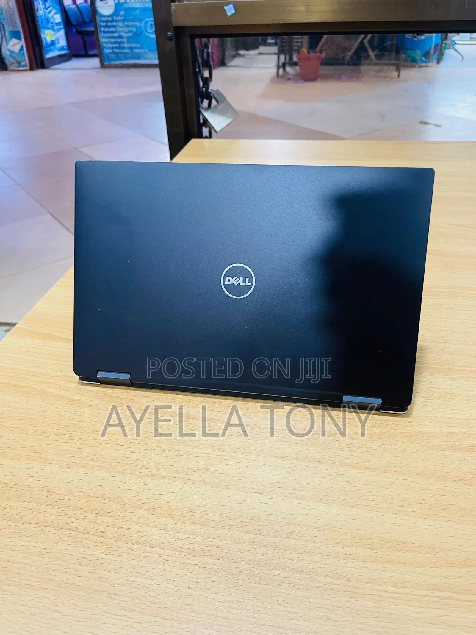 New Laptop Dell XPS 13 9365 8GB Intel Core i7 SSD 256GB