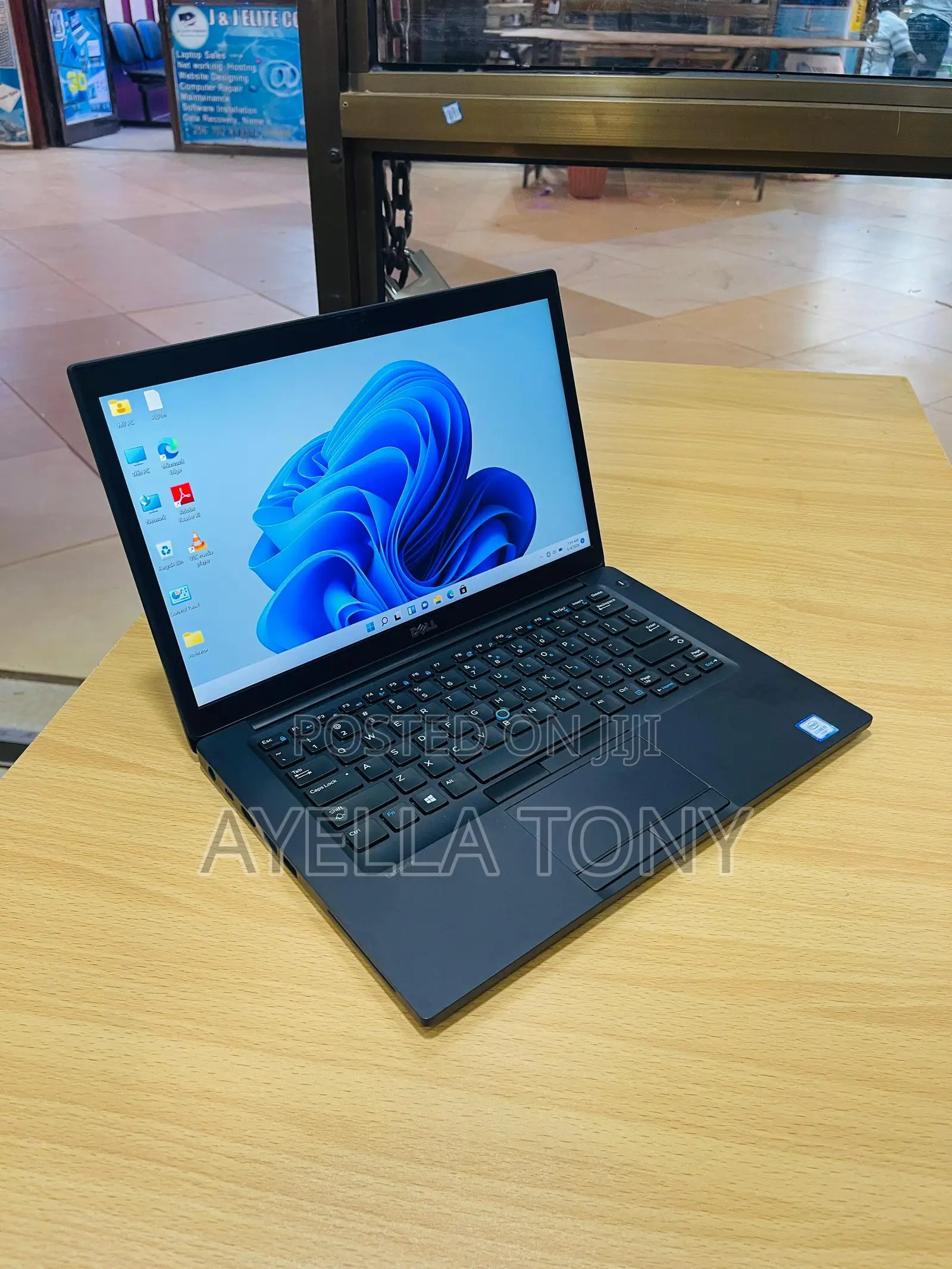 New Laptop Dell Latitude 14 7480 8GB Intel Core i5 SSD 256GB