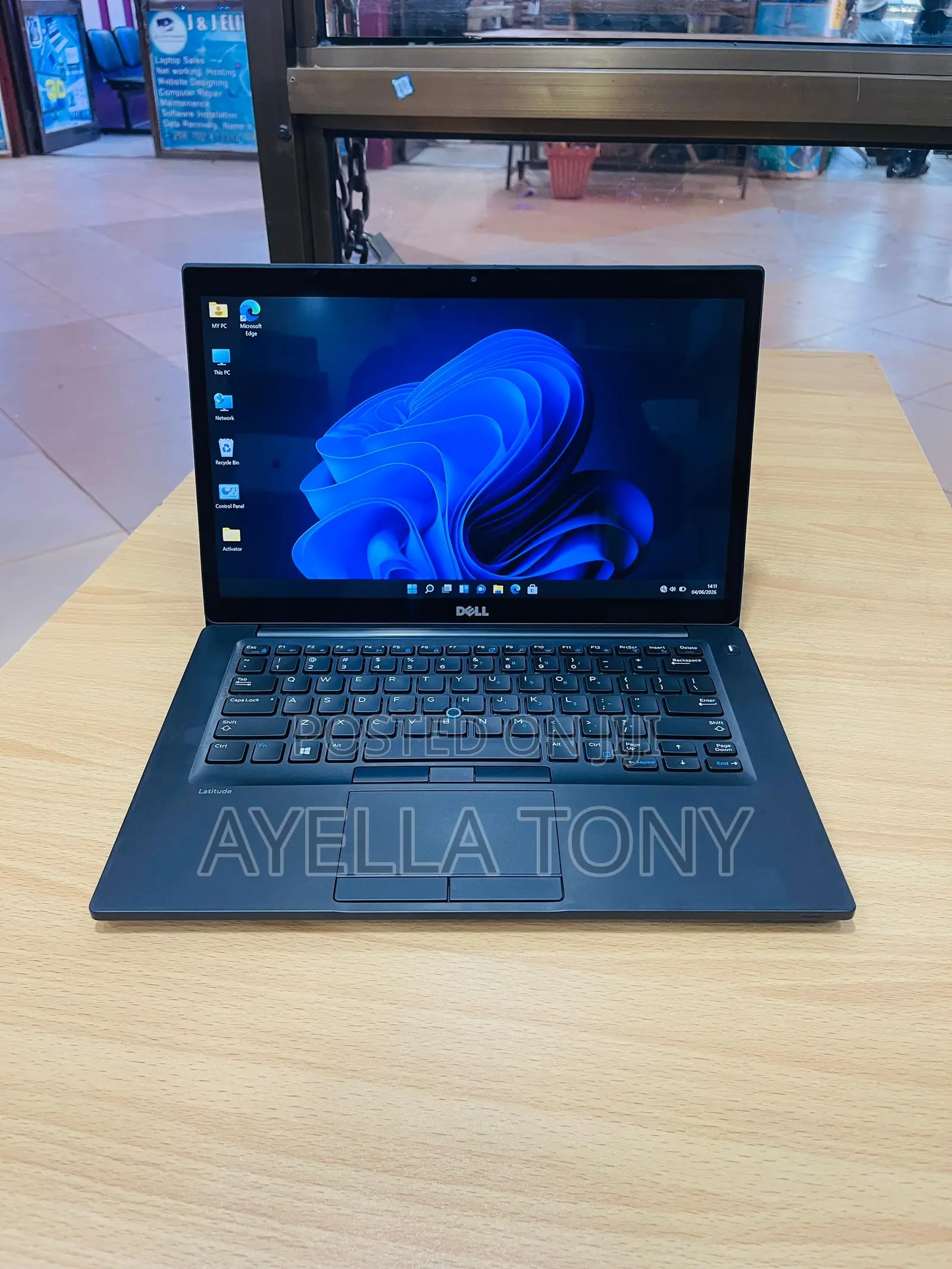 New Laptop Dell Latitude 7480 8GB Intel Core i5 SSD 256GB