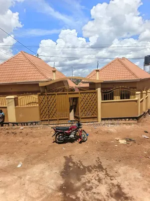 1bdrm Bungalow in Kisaasi, Nakawa for sale