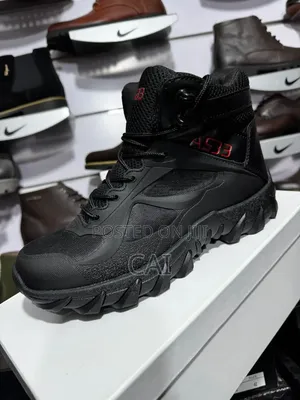 A533 Tactical Military Boots Available in Black and Desert Tan Color