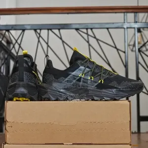 New Balance Dynasoft Tektrel Trail Running Shoes in Black With Yellow