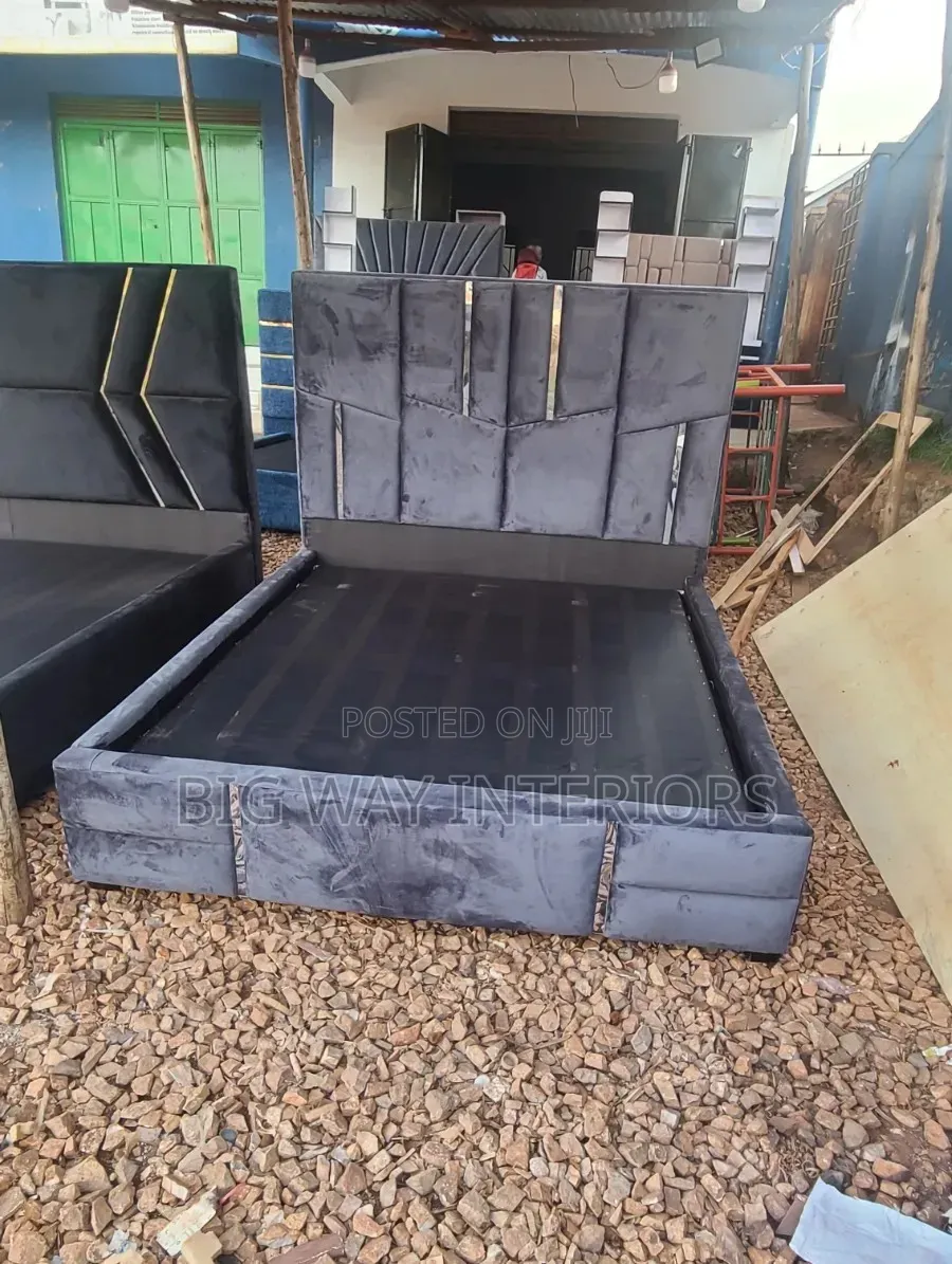 Silver Sticker 5by6 Gray Fabric Bed