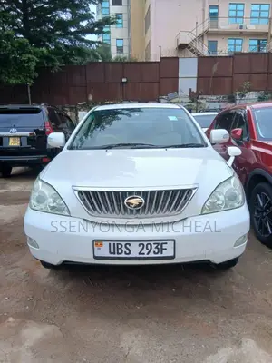 Toyota Harrier 2010 White