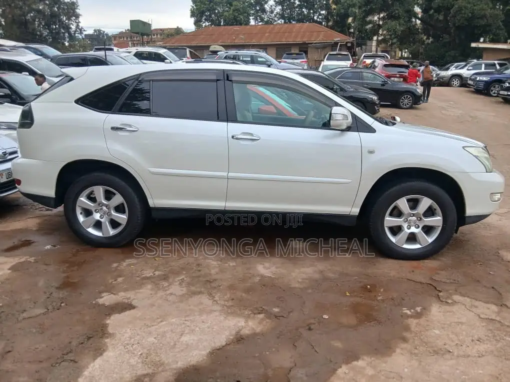 Toyota Harrier 2010 White