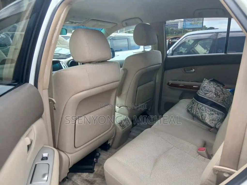 Toyota Harrier 2010 White