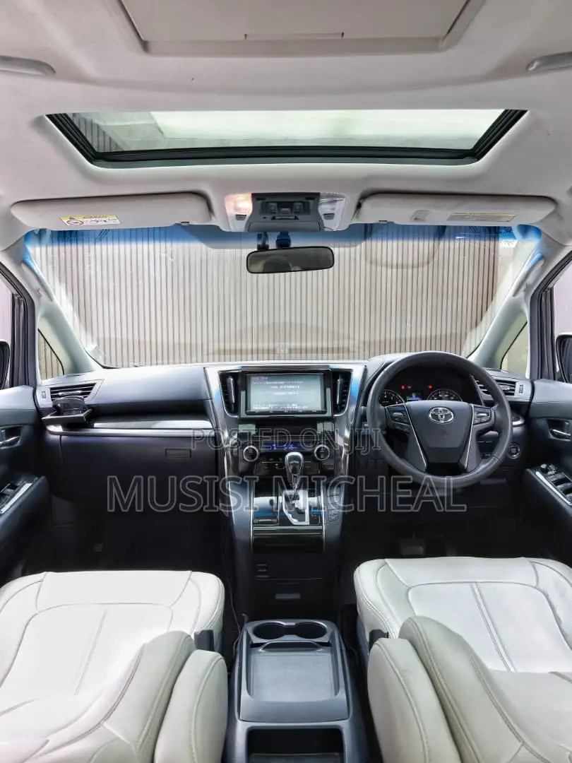 Toyota Alphard 2.5 Petrol AWD 2018 White