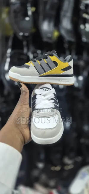 Adidas Forum 2000 / Forum Puffed Sneakers.