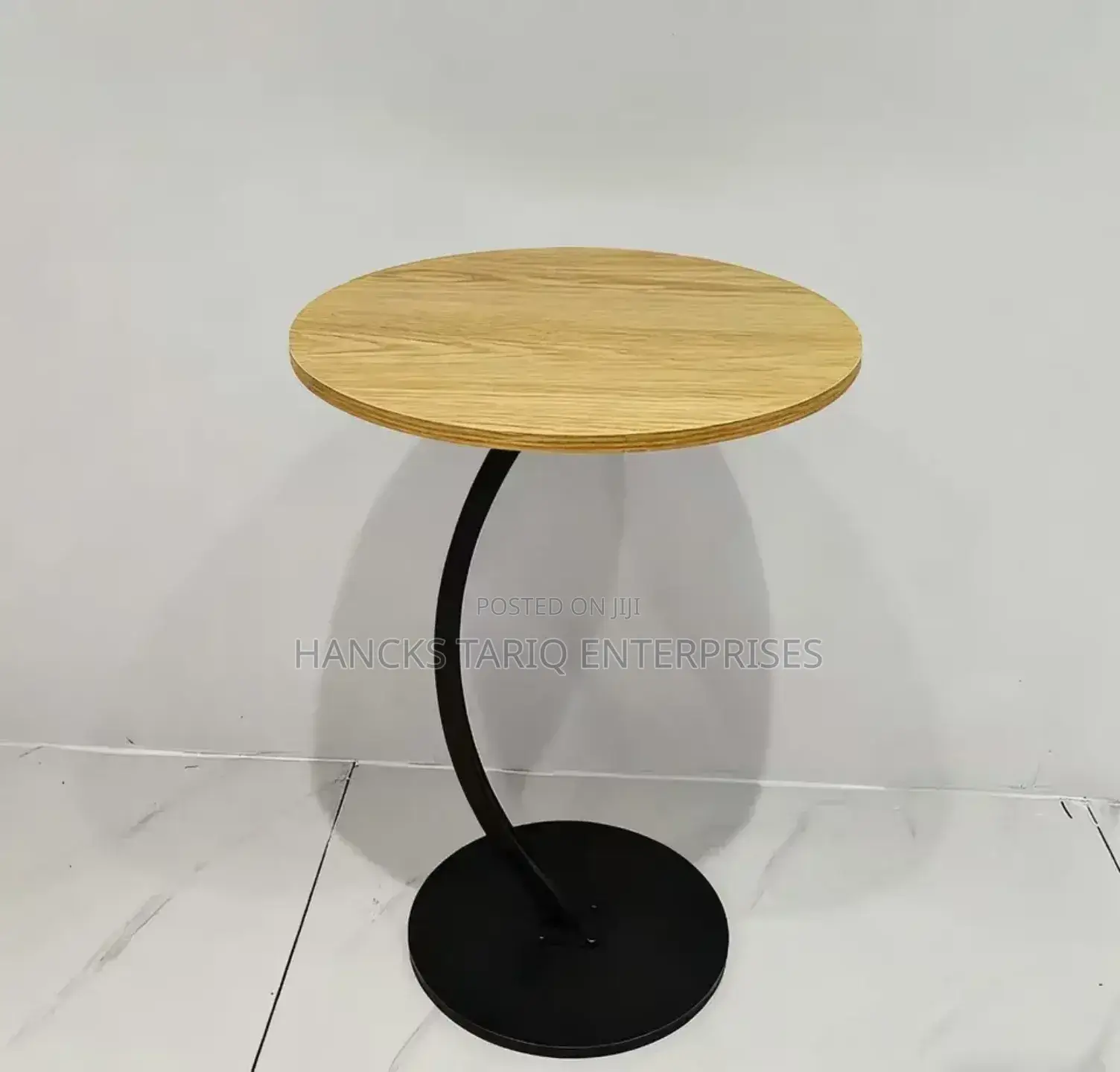 Modern Minimalist C-Shaped Side Table