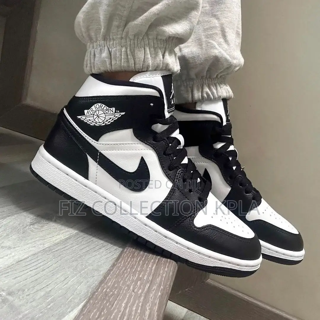 Jordan Monostrike Black White
