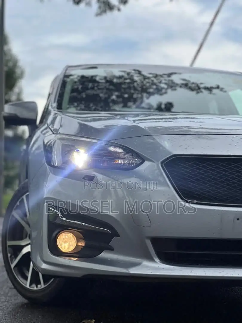 Subaru Impreza 2.0i Premium AWD Hatchback 2017 Silver