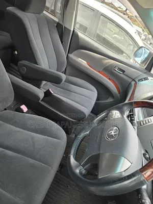 Toyota Estima 2012 White