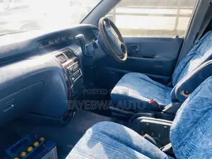 Toyota Noah 2001