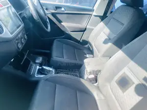 Volkswagen Tiguan 2010 White