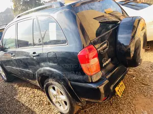 Toyota RAV4 1.8 2005 Black