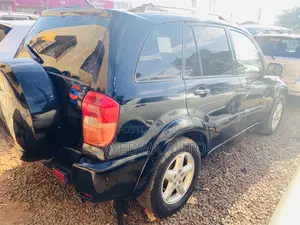Toyota RAV4 1.8 2005 Black