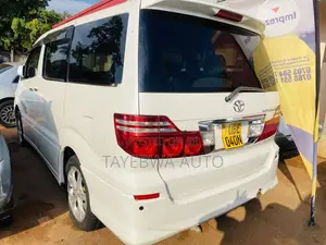 Toyota Alphard 2006
