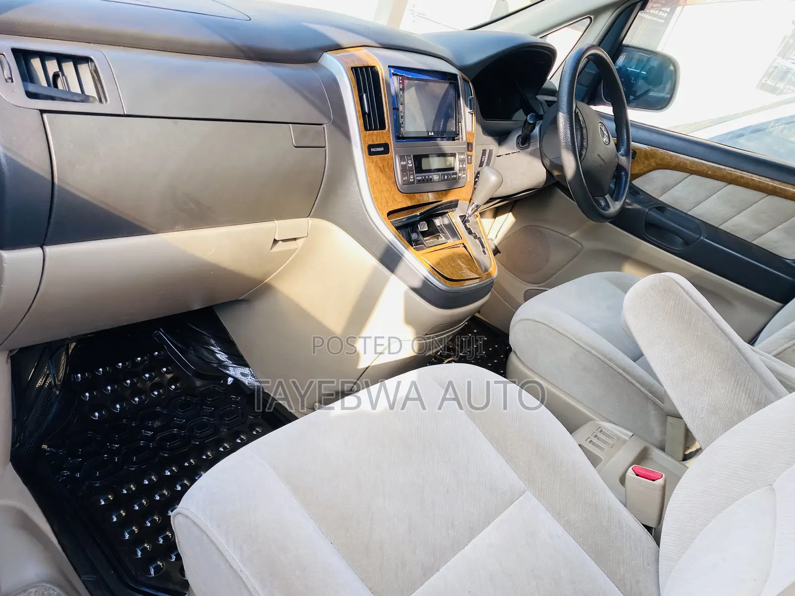 Toyota Alphard 2006