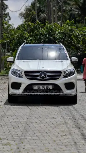 Mercedes-Benz GLE-Class 2018 White