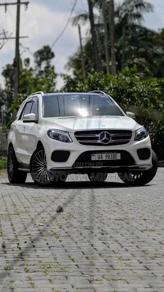 Mercedes-Benz GLE-Class 2018 White
