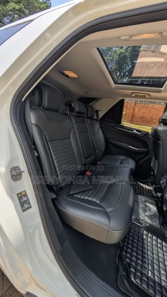 Mercedes-Benz GLE-Class 2018 White