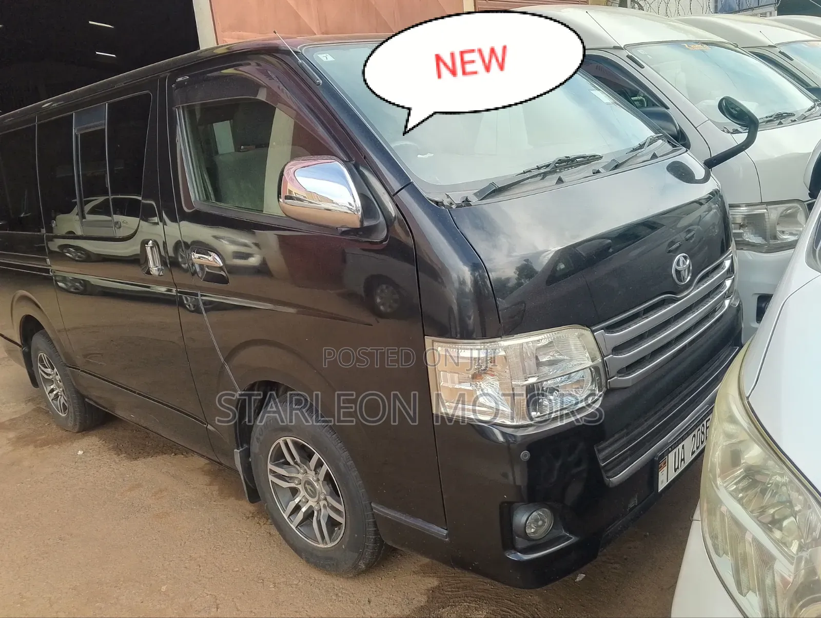 Toyota HiAce 2011 Black