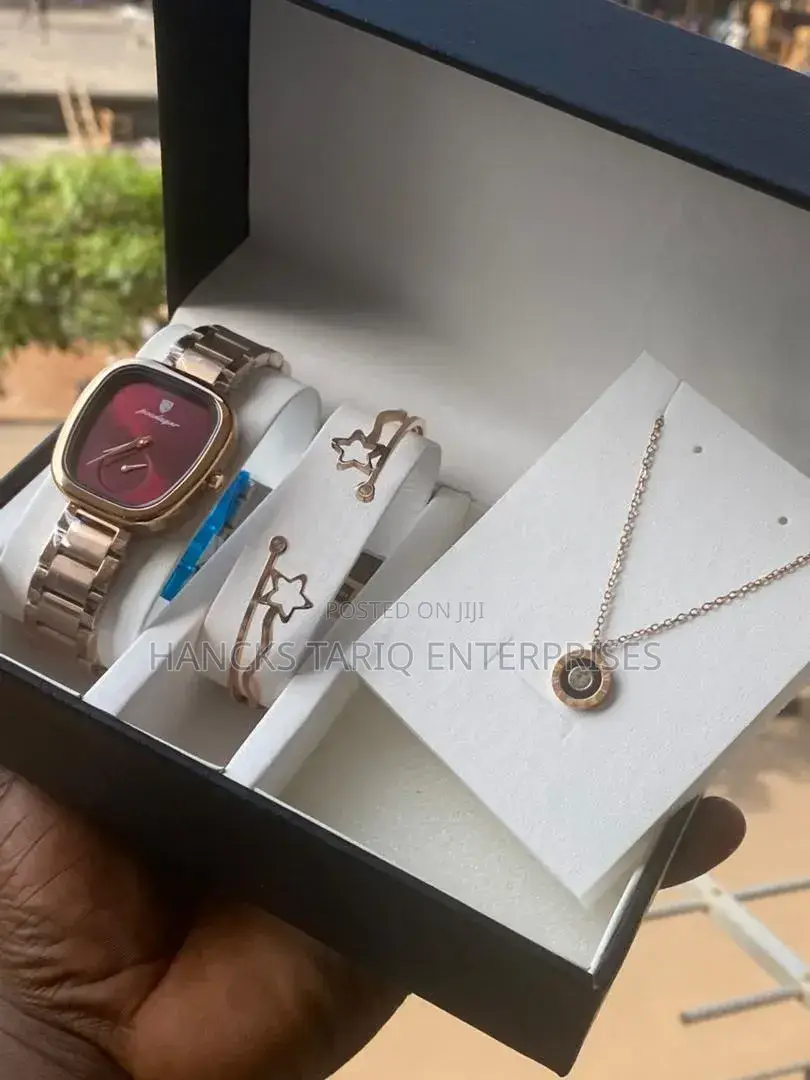 Elegant Women’S Gift Set
