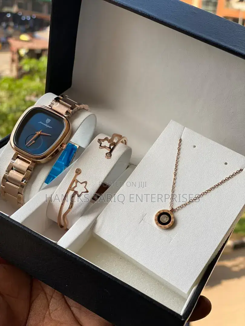 Elegant Women’S Gift Set