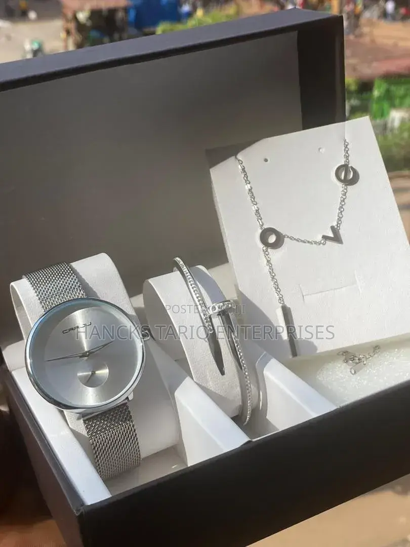 Elegant Women’S Gift Set