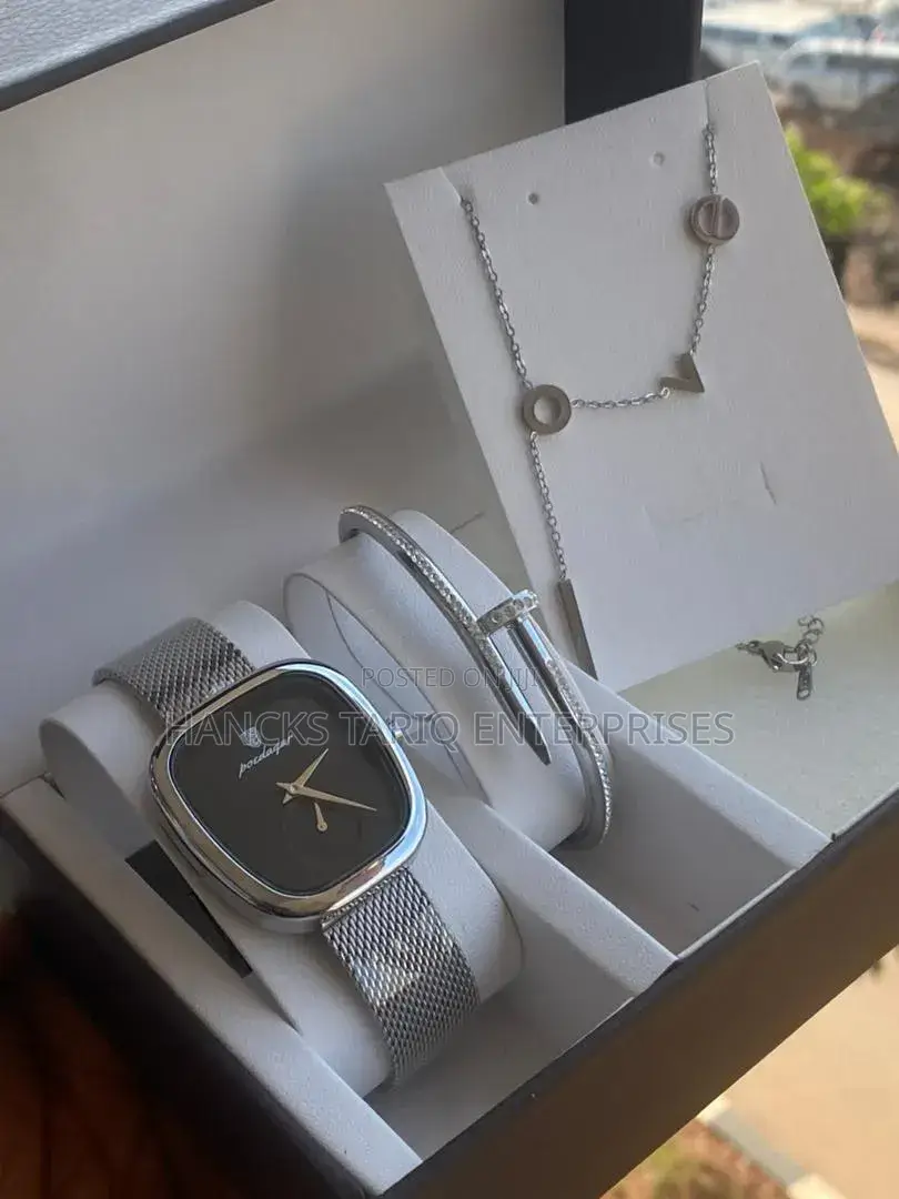 Elegant Women’S Gift Set