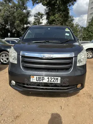 Toyota Noah 2009 Gray