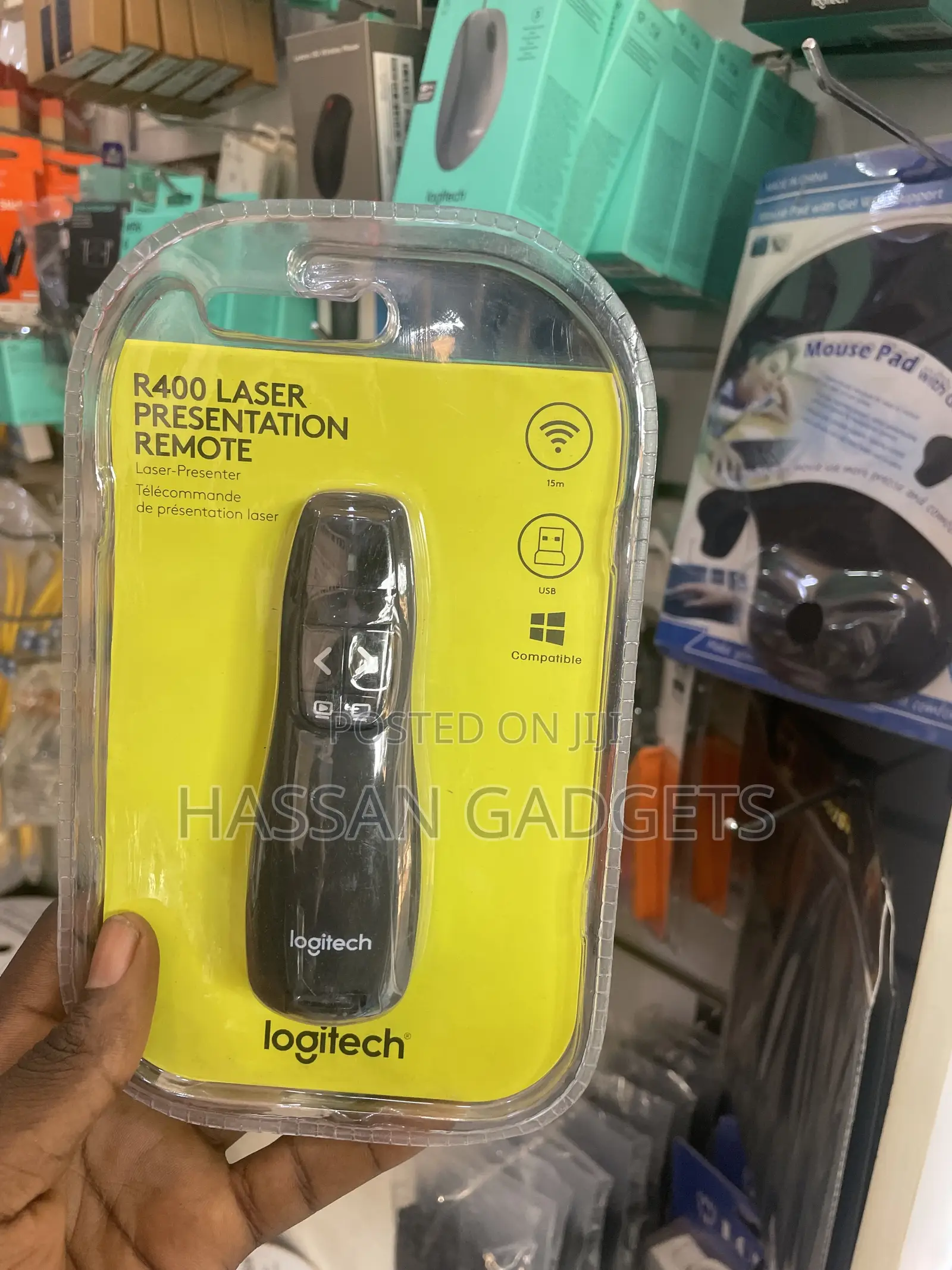 Logitech R400 Wireless Presenter With Laser Pointer