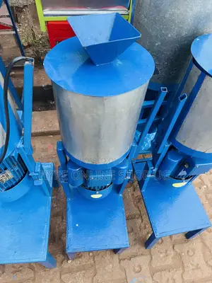Fast Performance Standards,Brandnew 8kgs Gnuts Grinding Machine