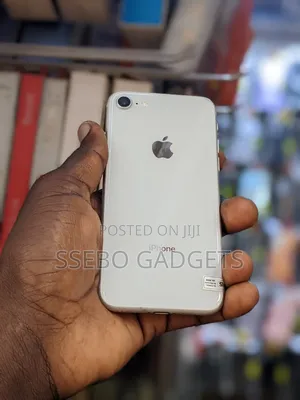 Apple iPhone 8 64 GB White