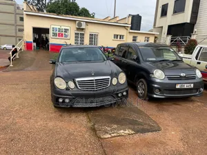 Mercedes-Benz E240 2004 Black