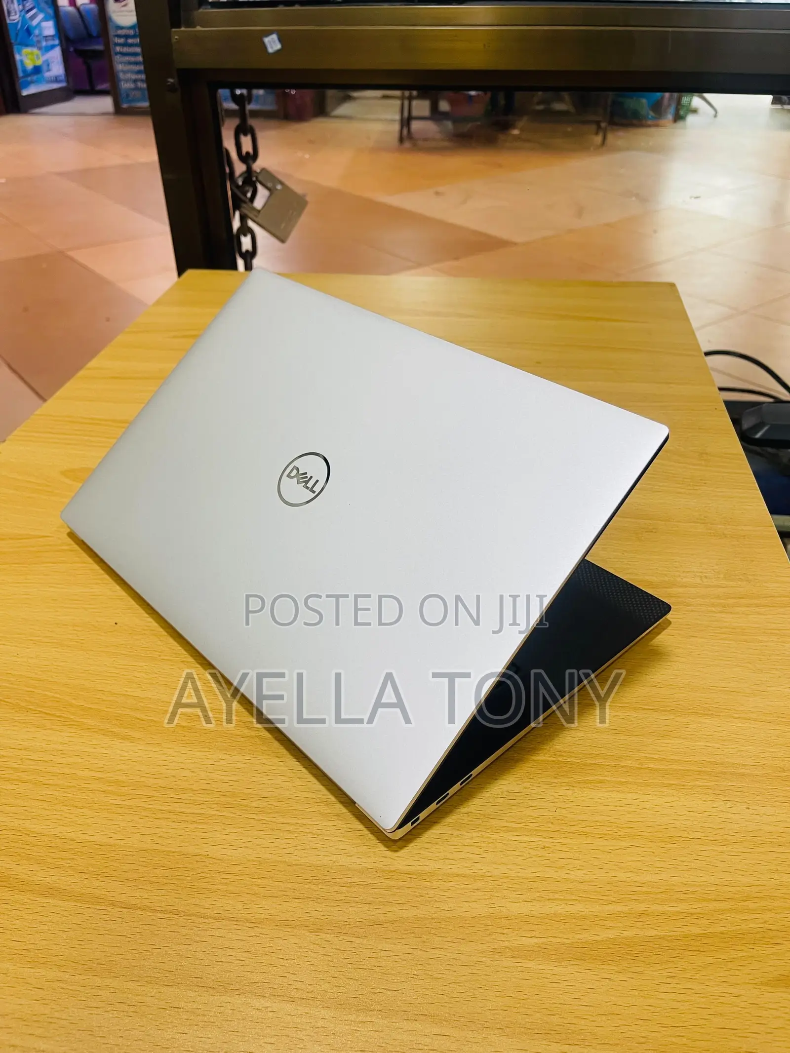 New Laptop Dell Precision 5570 16GB Intel Core i7 SSD 512GB