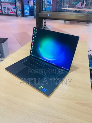 New Laptop Dell Precision 5570 16GB Intel Core i7 SSD 512GB