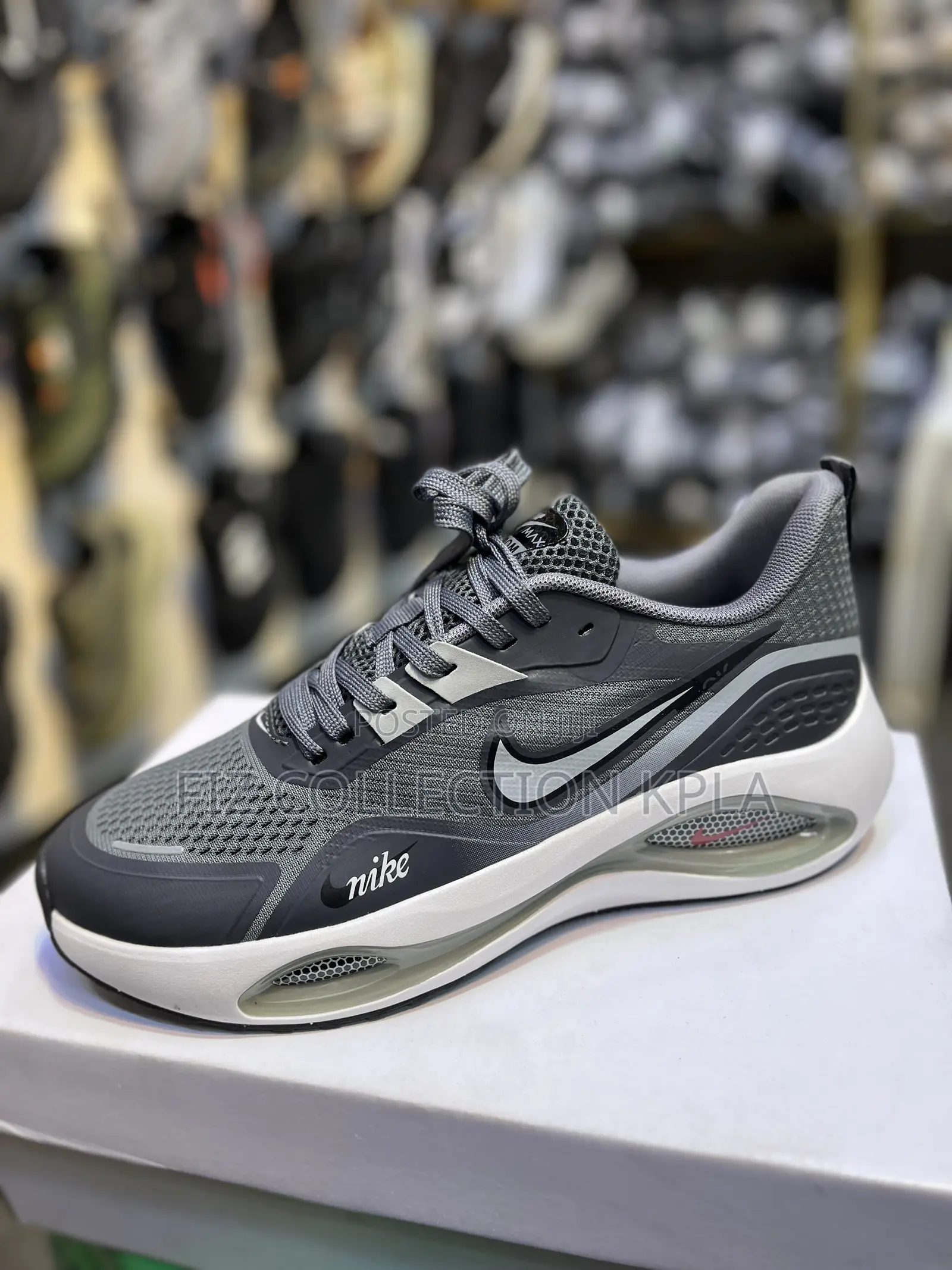 Nike Winflo Storm Gray