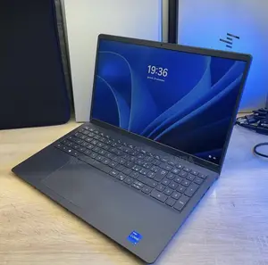 New Laptop Dell Vostro 3520 16GB Intel Core i7 SSD 512GB