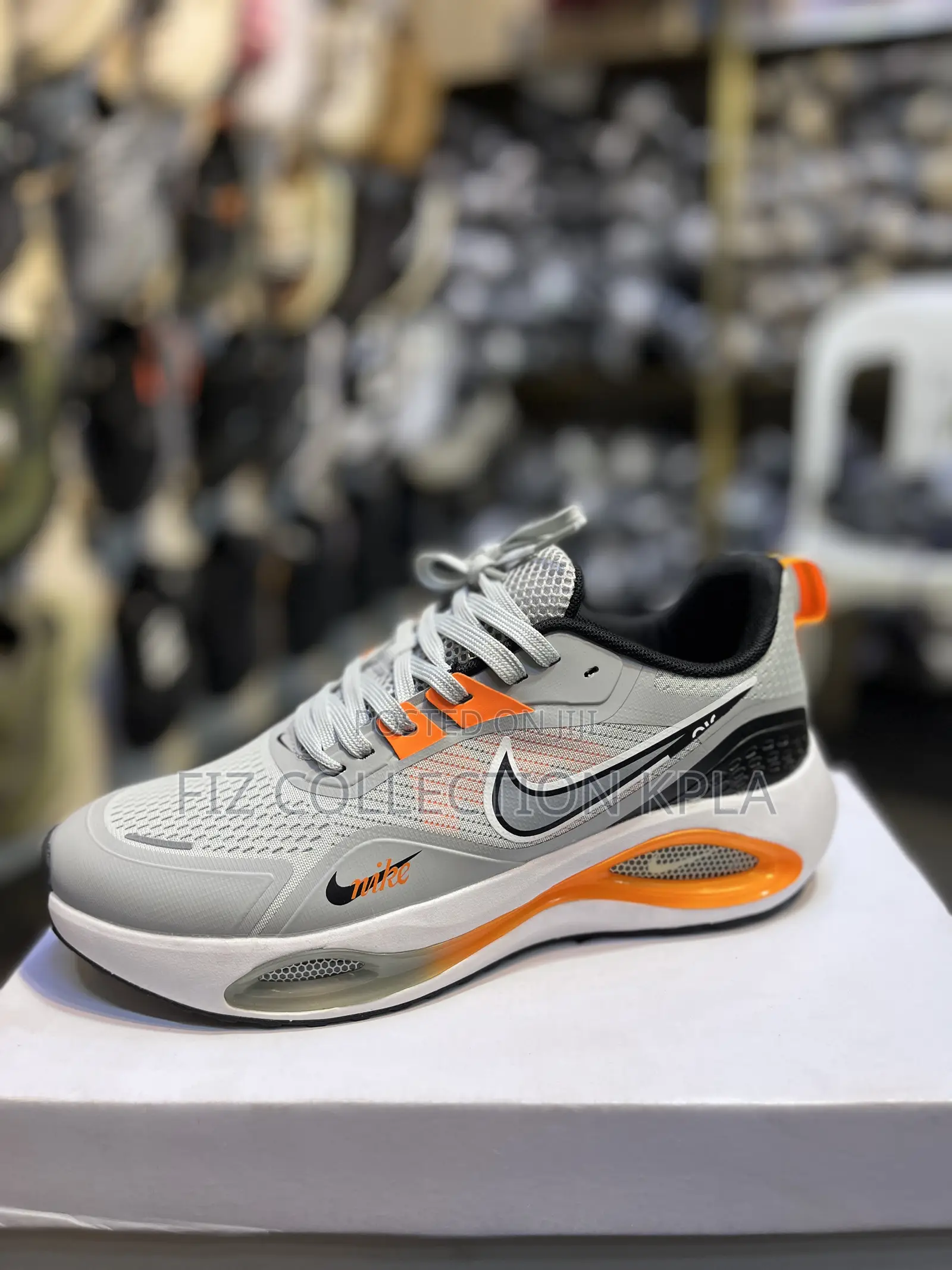 Nike Cloud Ember Runner