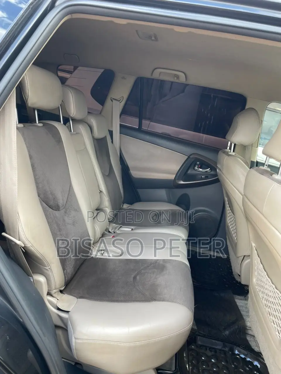 Toyota Vanguard 2010 Black