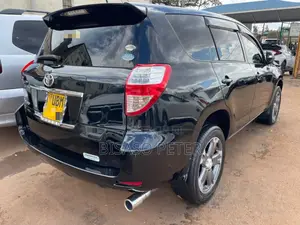 Toyota Vanguard 2010 Black