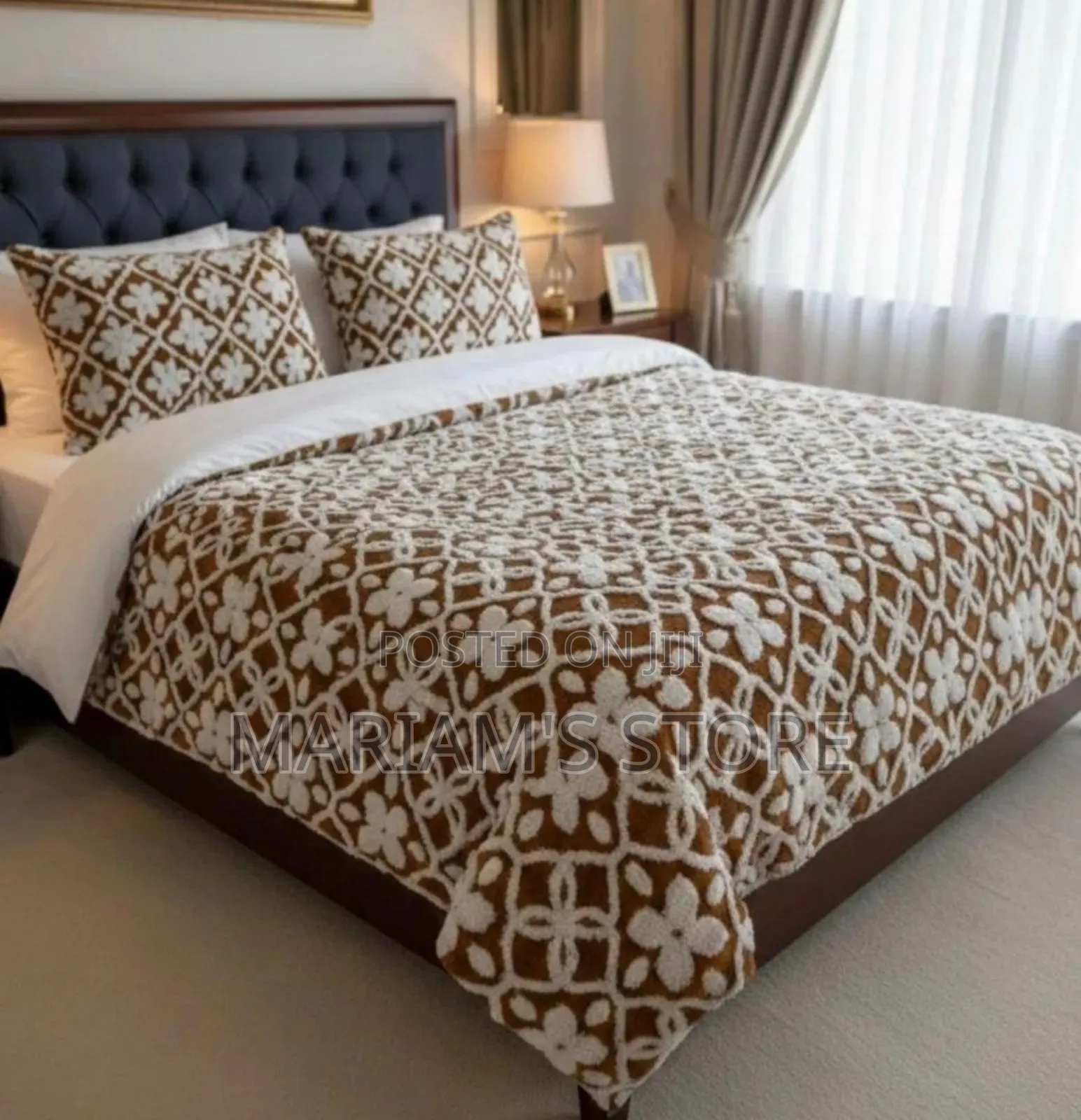 4-Piece Tufted Duvet Set in Brown Featuring a Geometric Floral Pattern