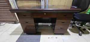 Refurbished Executive Office Table 1.4 Meters