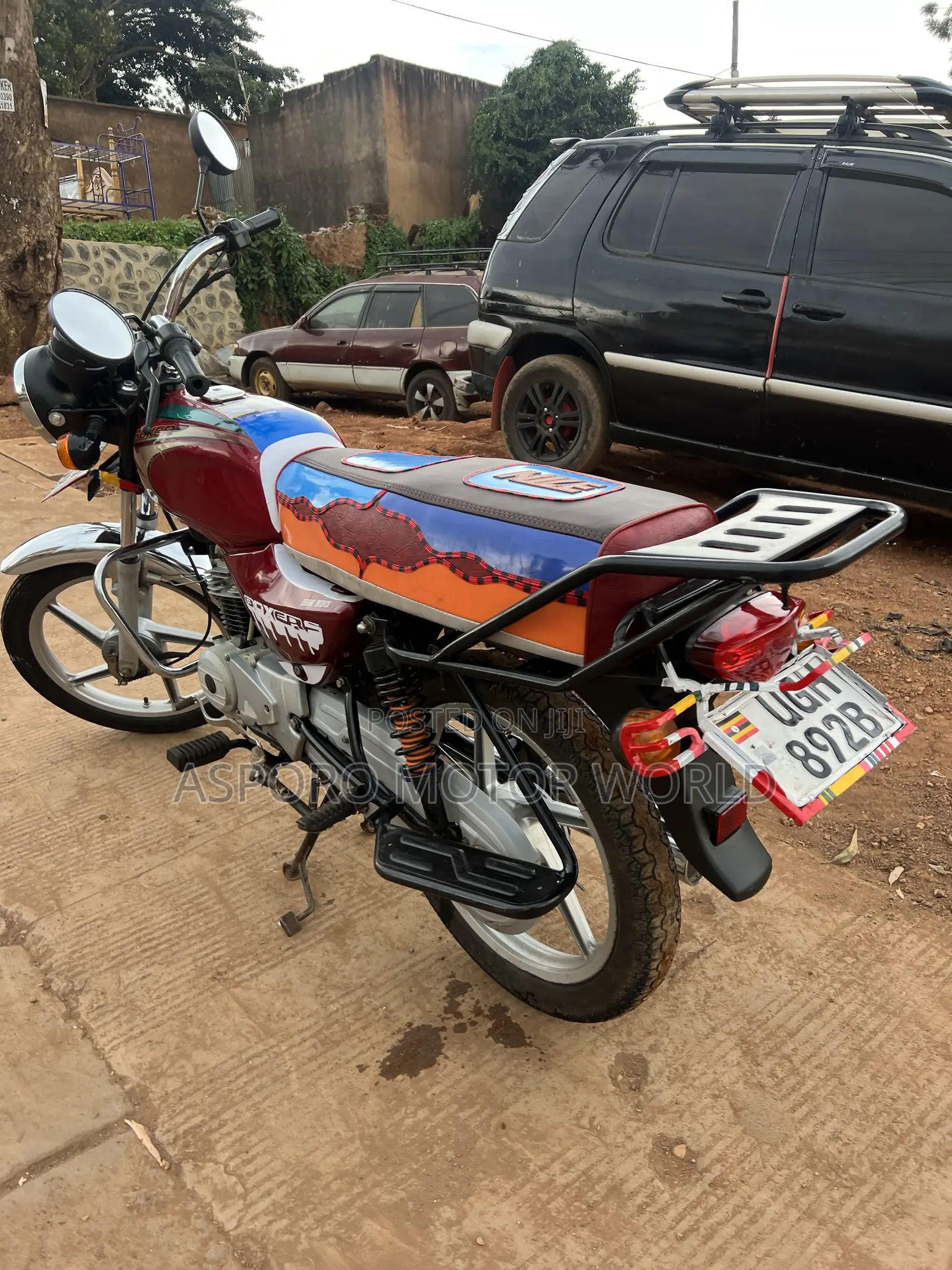 Bajaj Boxer 100 2025 Red