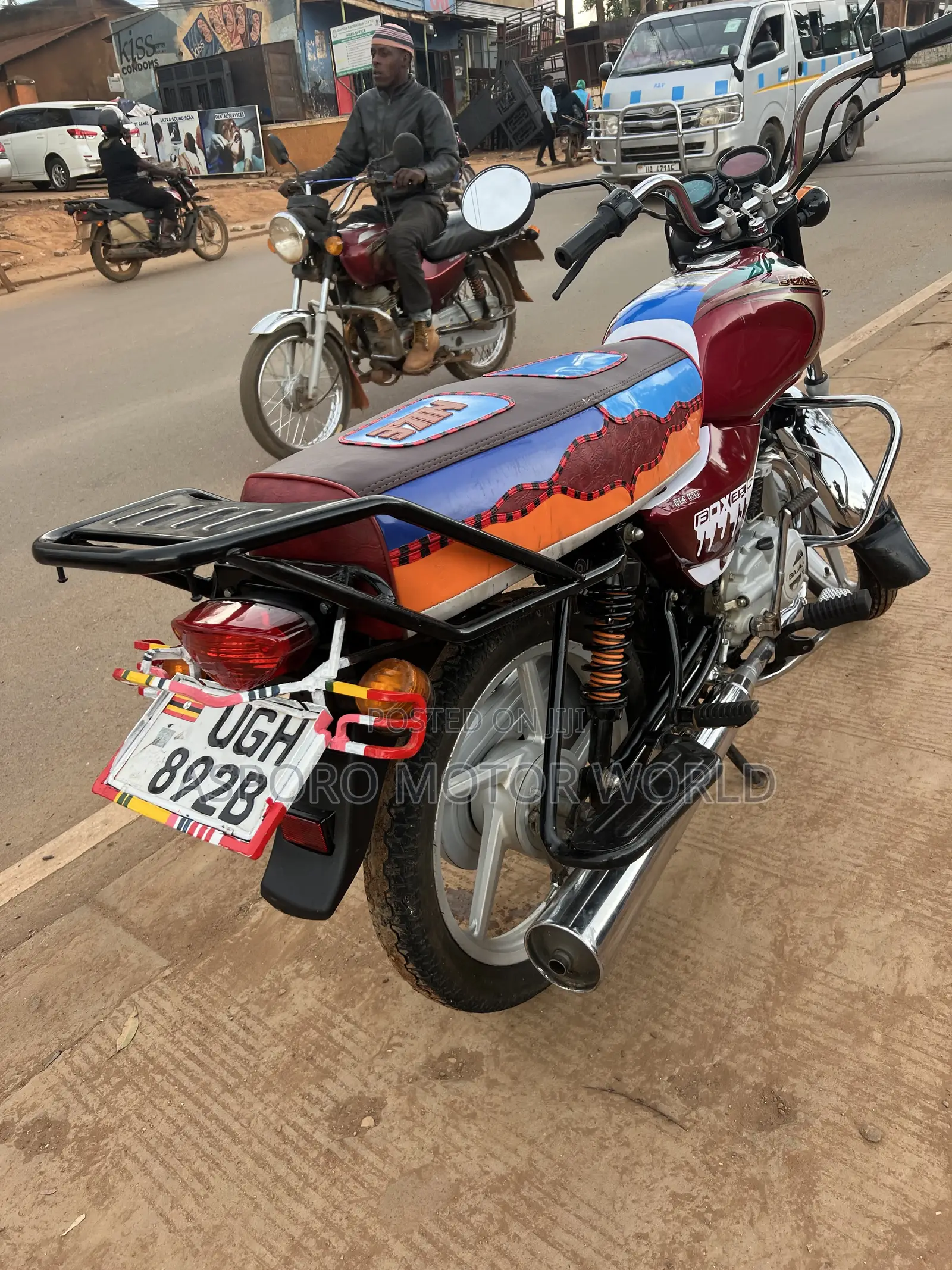 Bajaj Boxer 100 2025 Red