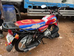 Bajaj CT 125X 2023 Red