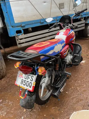 Bajaj CT 125X 2023 Red