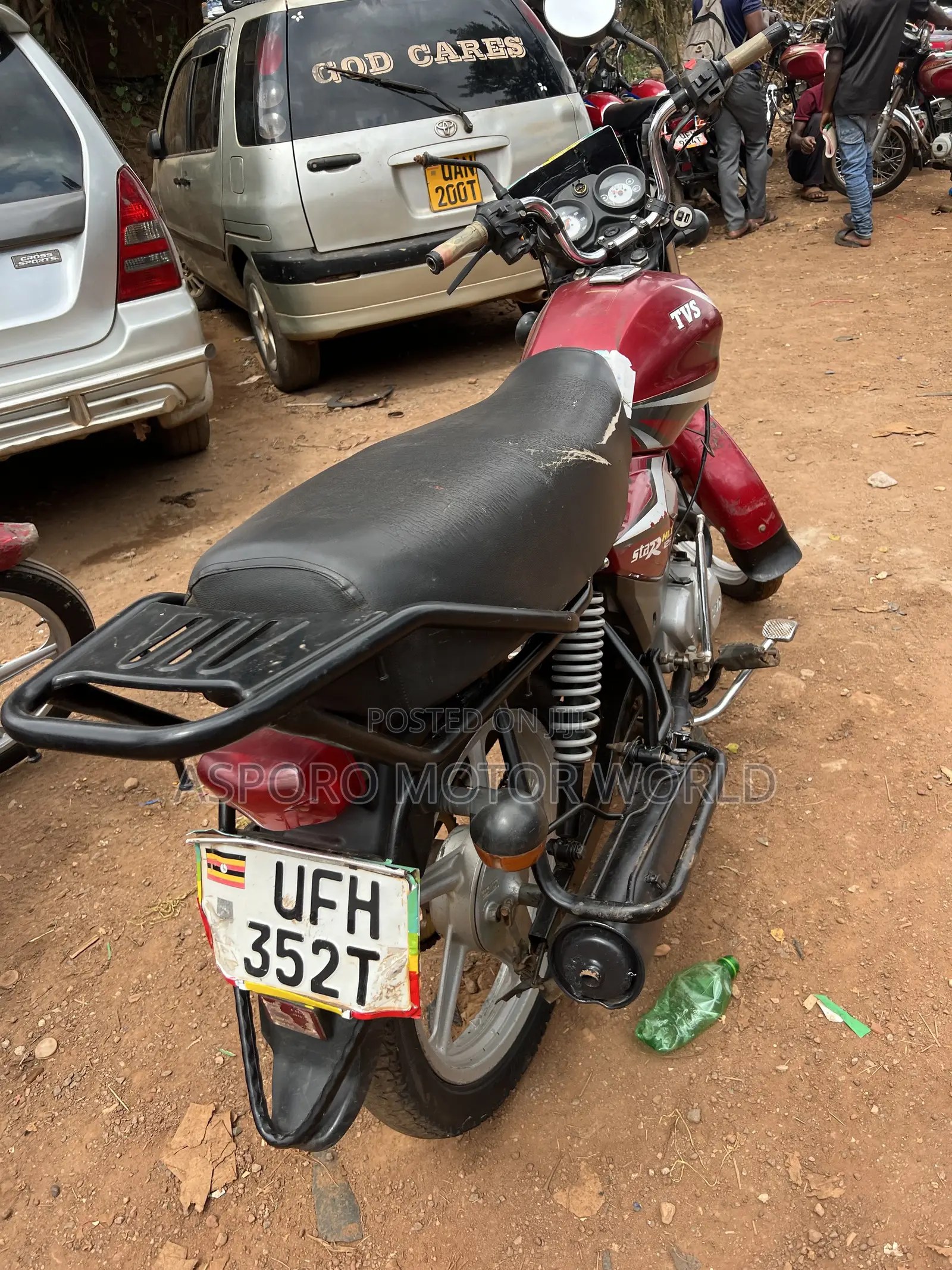 TVS HLX 125 2022 Red
