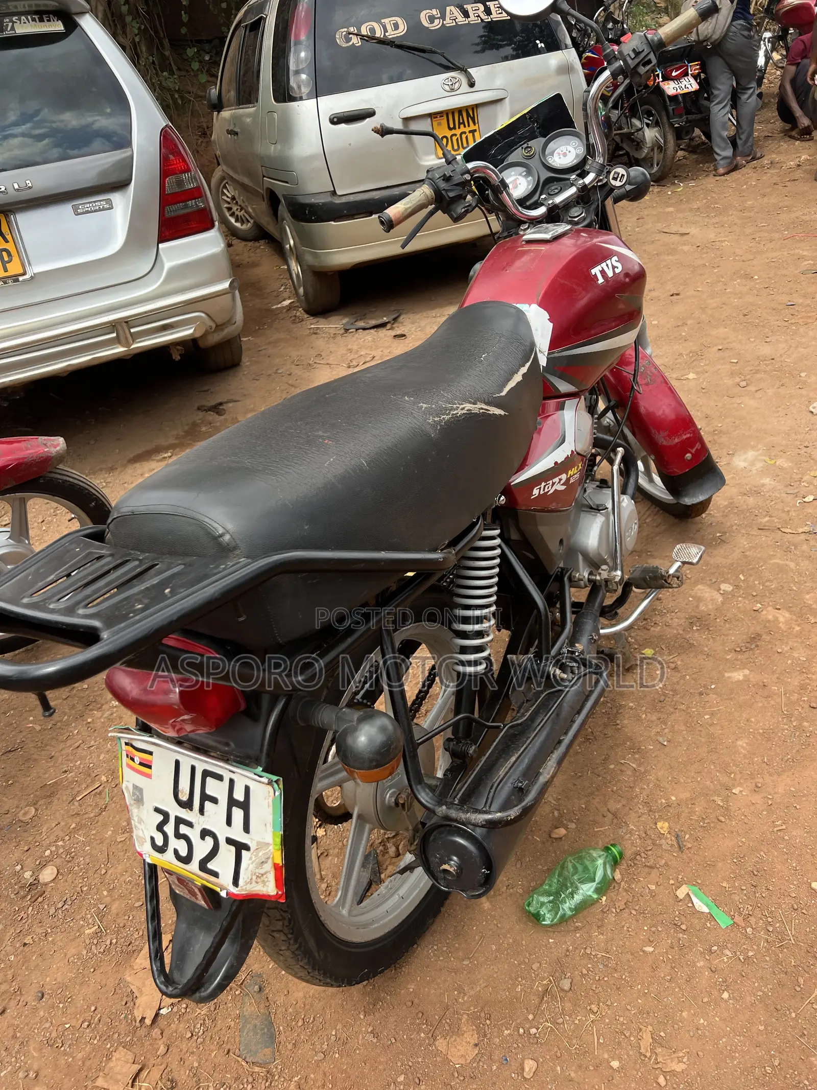 TVS HLX 125 2022 Red